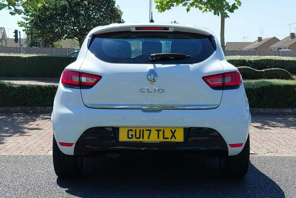Renault Clio 1.2 16V Dynamique Nav Hatchback White #4