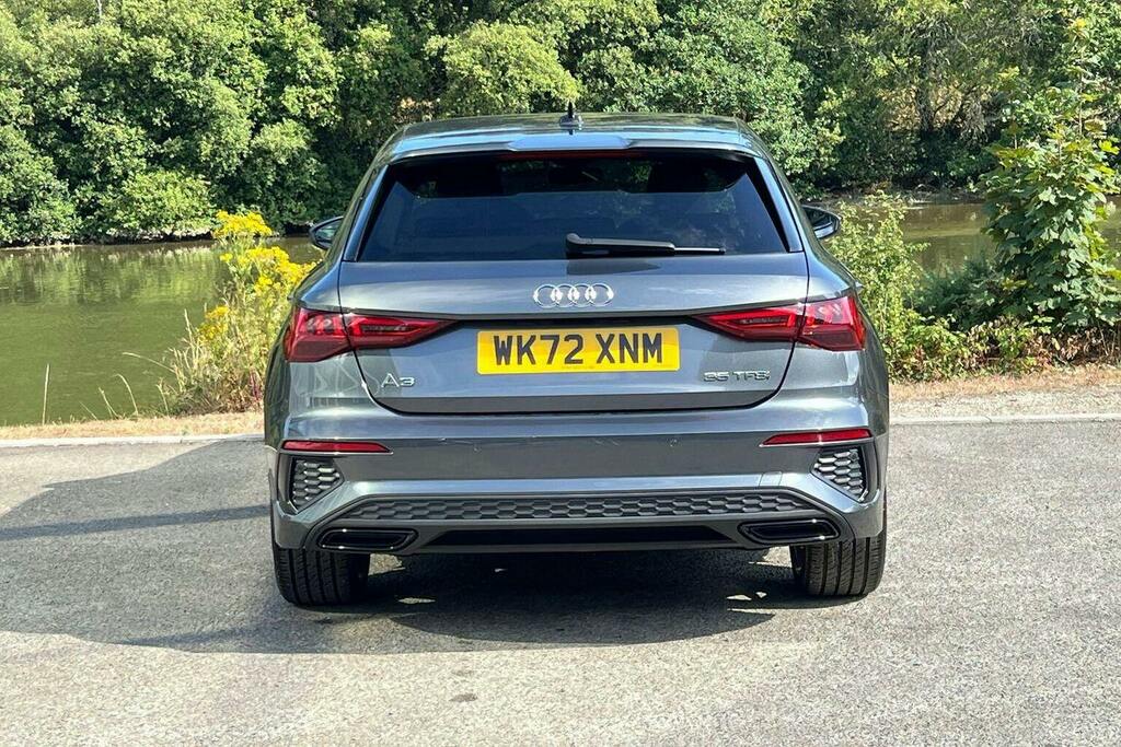 Audi A3 1.5 Tfsi 35 Edition 1 Sportback S Troni WK72XNM Grey #4
