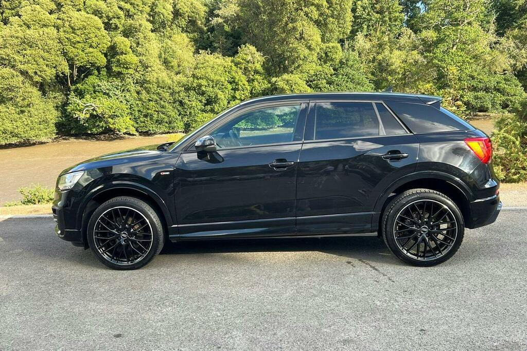 Audi Q2 2.0 Tdi 35 Black Edition Suv S Tronic Q Black #6