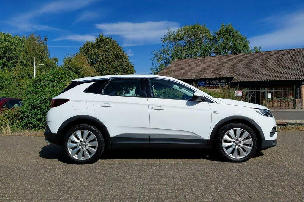 Vauxhall Grandland X 1.5 Turbo D Blueinjection Elite Nav Suv DU20SXR White #2