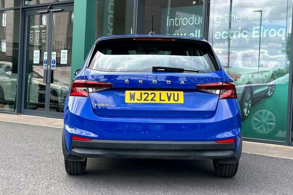 Skoda Fabia 1.0 Tsi Se Comfort Hatchback Dsg Blue #4