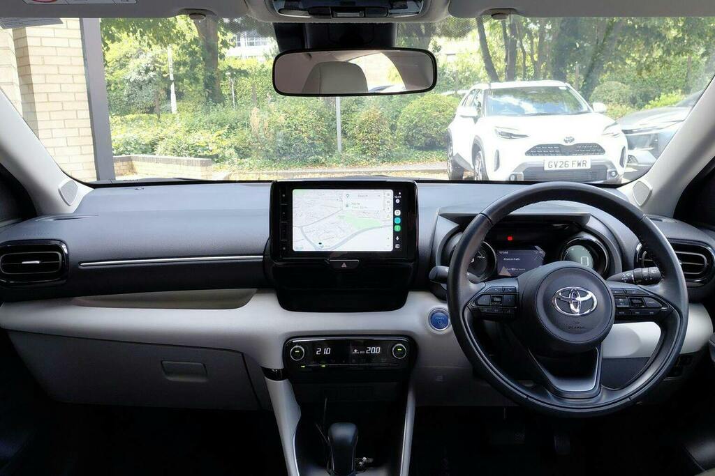 Toyota Yaris 1.5 Vvt H Excel Hatchback Hybrid E Cvt GV23HOJ Silver #6