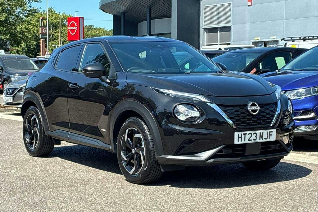 Nissan Juke 1.6 N Connecta Suv Hybrid Black