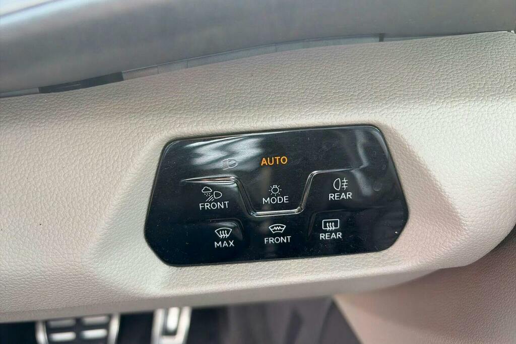 Volkswagen Multivan 1.4 Tsi 13Kwh Life Mpv Plug-in Hybrid D Silver #17