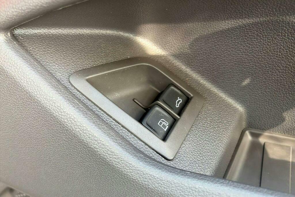 Volkswagen Multivan 1.4 Tsi 13Kwh Life Mpv Plug-in Hybrid D Silver #41