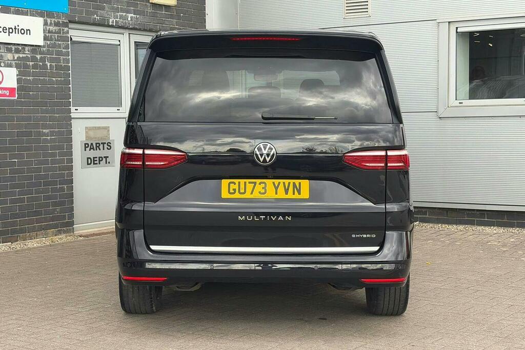 Volkswagen Multivan 1.4 Tsi 13Kwh Style Mpv Plug In Hybrid Black #4