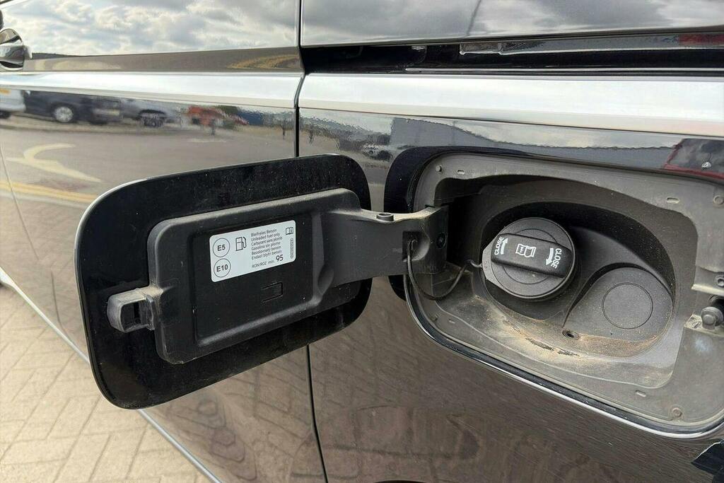 Volkswagen Multivan 1.4 Tsi 13Kwh Life Mpv Plug-in Hybrid D Silver #66