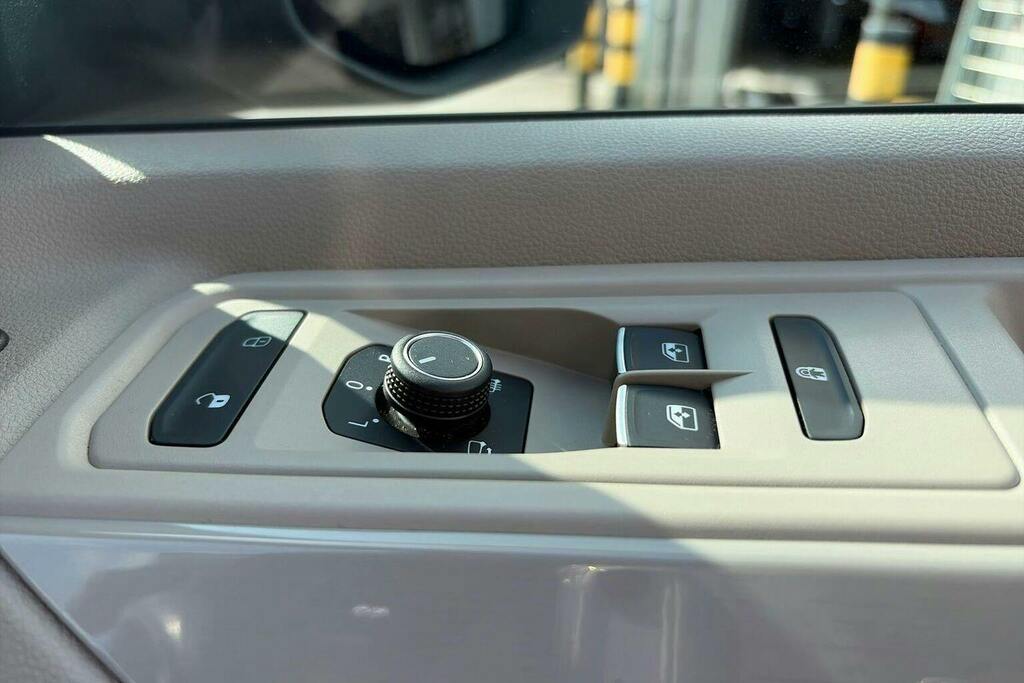 Volkswagen Multivan 1.4 Tsi 13Kwh Life Mpv Plug-in Hybrid D Silver #40