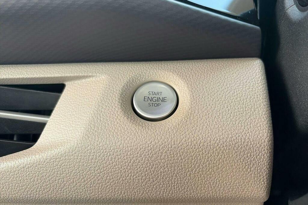 Volkswagen Multivan 1.4 Tsi 13Kwh Life Mpv Plug-in Hybrid D Silver #39