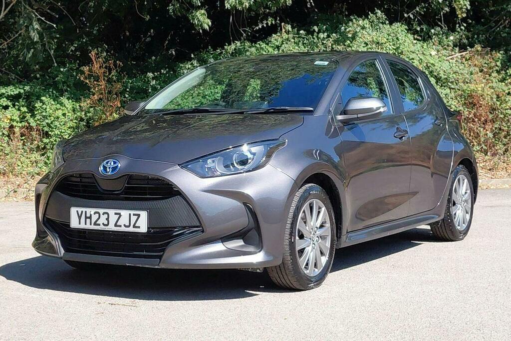Toyota Yaris 1.5 Vvt H Icon Hatchback Hybrid E Cvt YH23ZJZ Grey #3