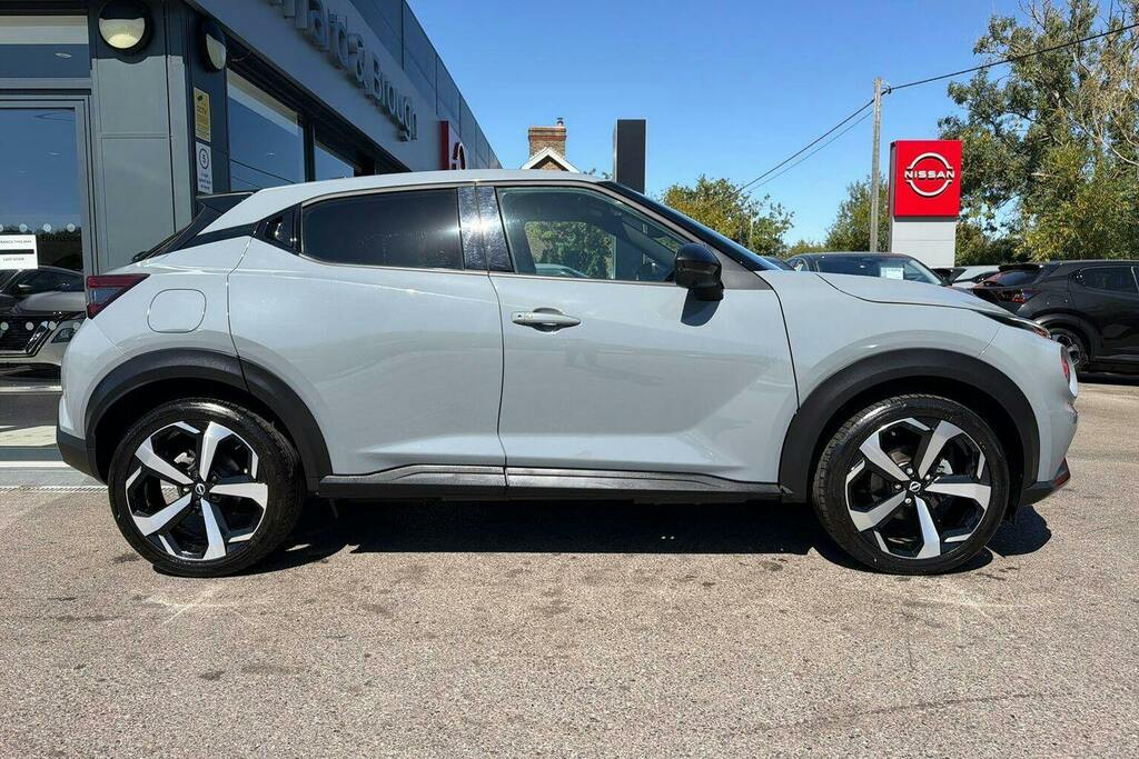 Nissan Juke 1.0 Dig T Tekna Suv Grey #2