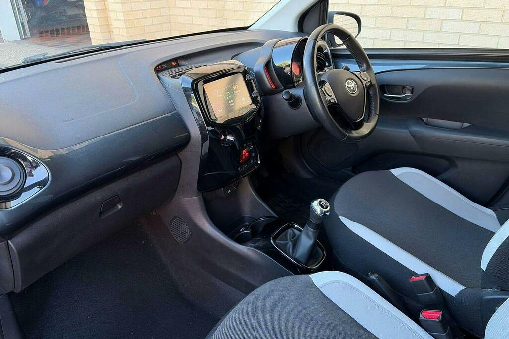 Toyota Aygo 1.0 Vvt I X Press Hatchback Grey #5