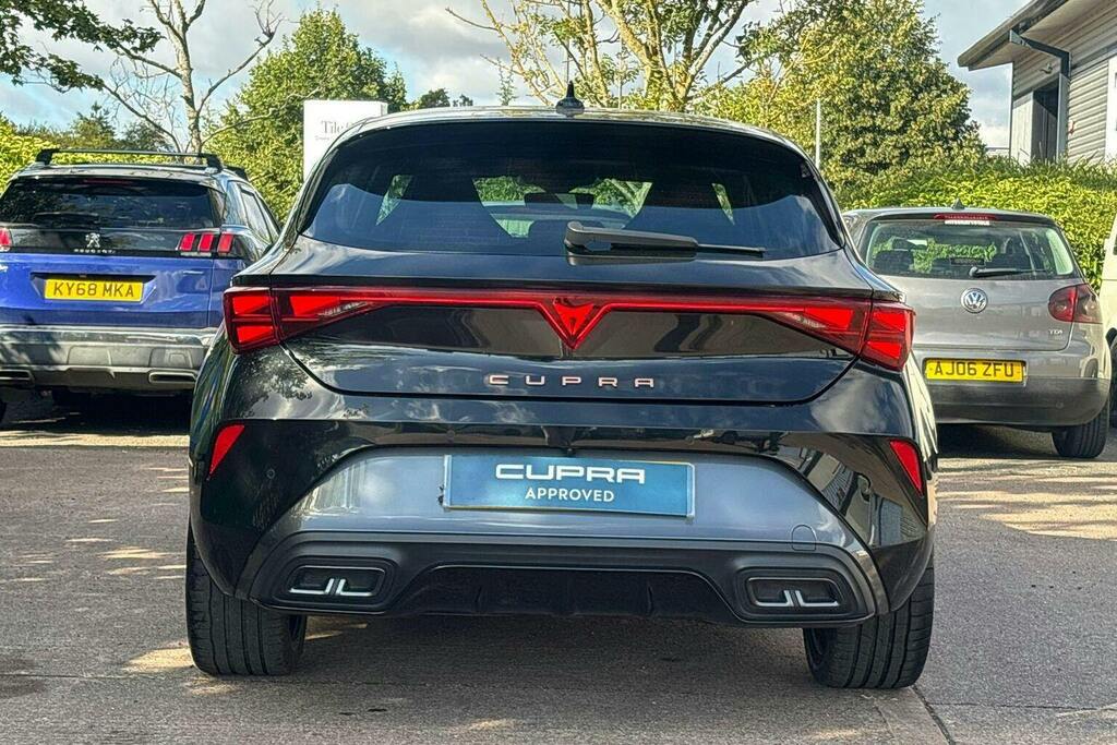 Cupra Leon 1.5 Tsi V2 Hatchback KS25TVY Black #4