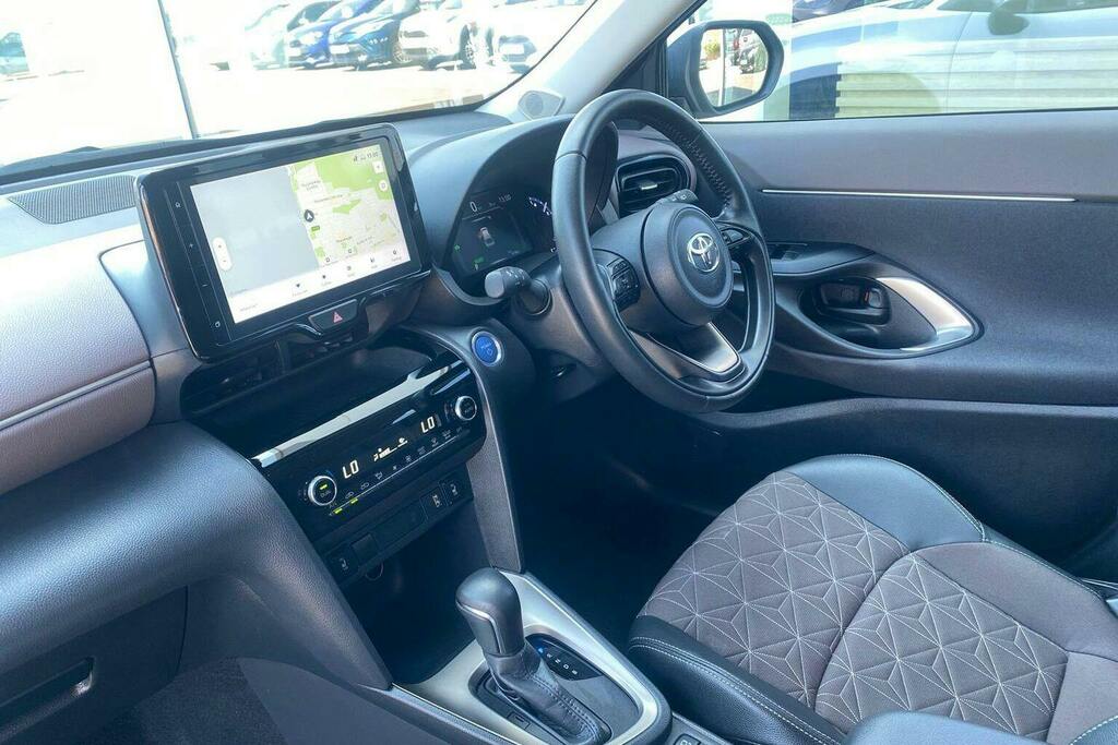 Toyota Yaris Cross 1.5 Vvt H Excel Suv Hybrid E Cvt White #5