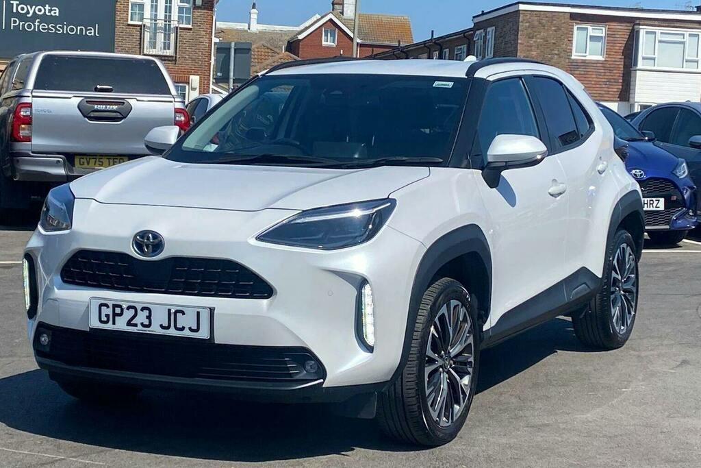Toyota Yaris Cross 1.5 Vvt H Excel Suv Hybrid E Cvt White #3