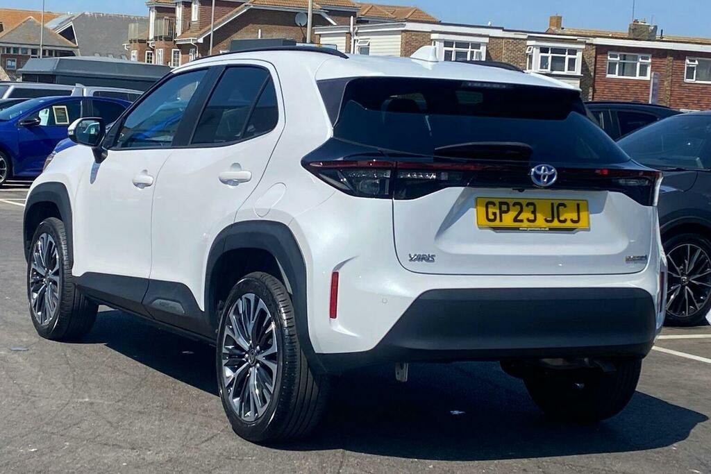Toyota Yaris Cross 1.5 Vvt H Excel Suv Hybrid E Cvt White #4