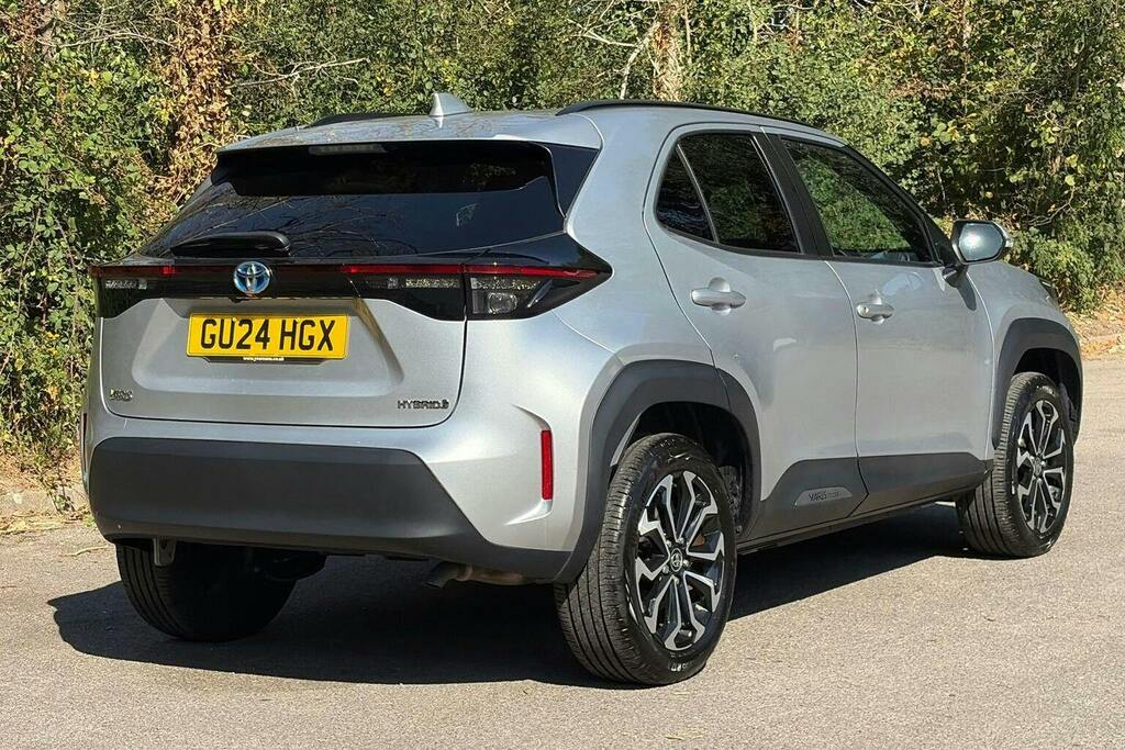 Toyota Yaris Cross 1.5 Vvt H Design Suv Hybrid E Cvt GU24HGX Silver #2