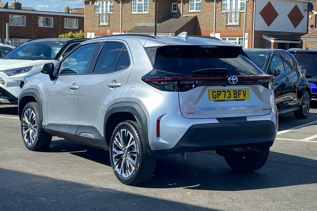 Toyota Yaris Cross 1.5 Vvt H Excel Suv Hybrid E Cvt Silver #4