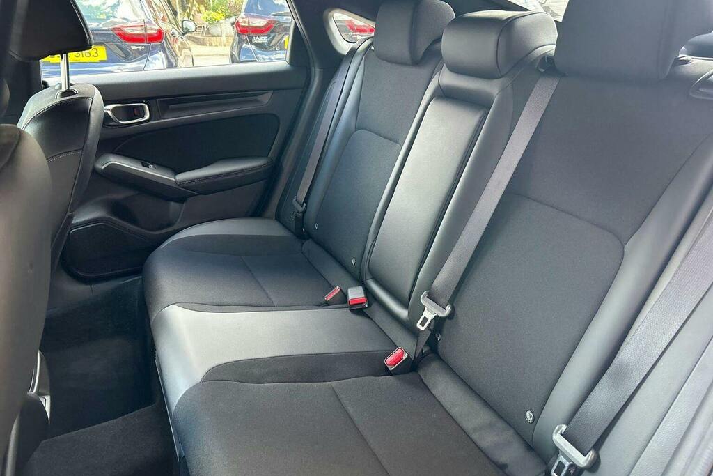 Honda Civic 2.0 H I-mmd Elegance Hatchback Hybrid E White #17