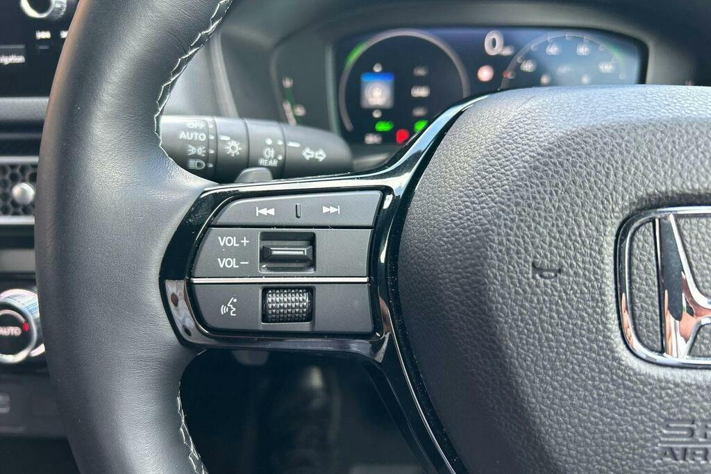 Honda Civic 2.0 H I-mmd Elegance Hatchback Hybrid E White #31