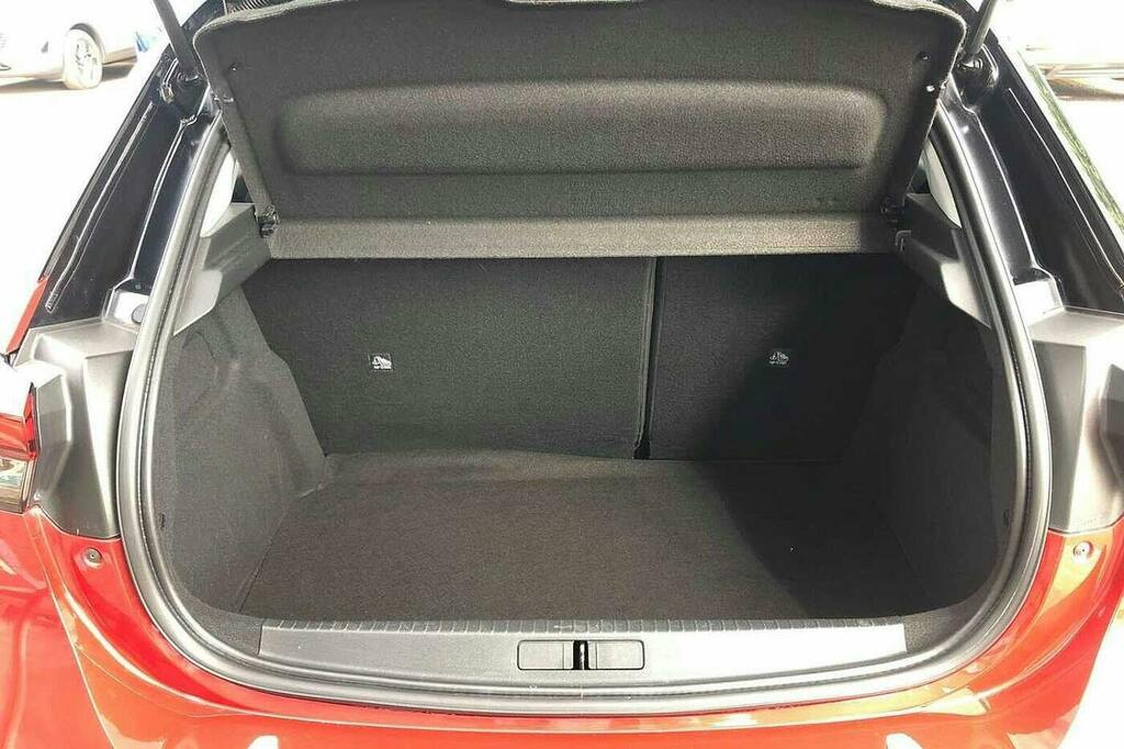 Vauxhall Corsa-e 50Kwh Sri Nav Premium 7.4Kw Charger Red #18