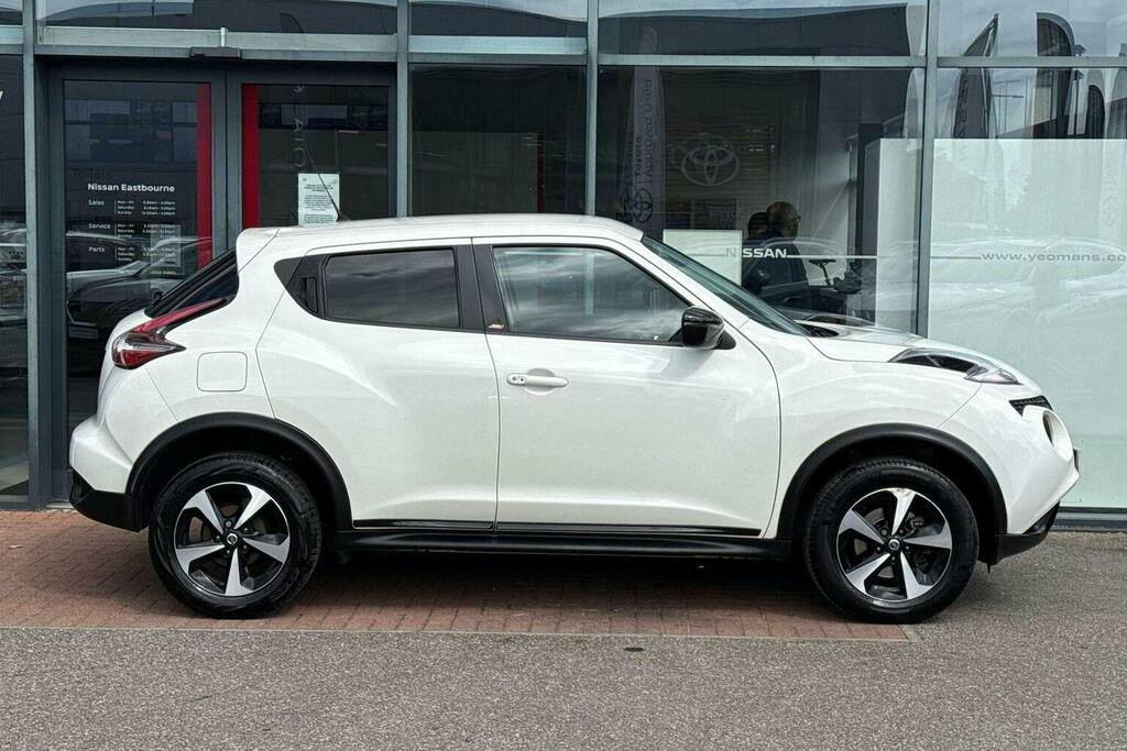 Nissan Juke 1.6 Bose Personal Edition Suv Xtron White #2