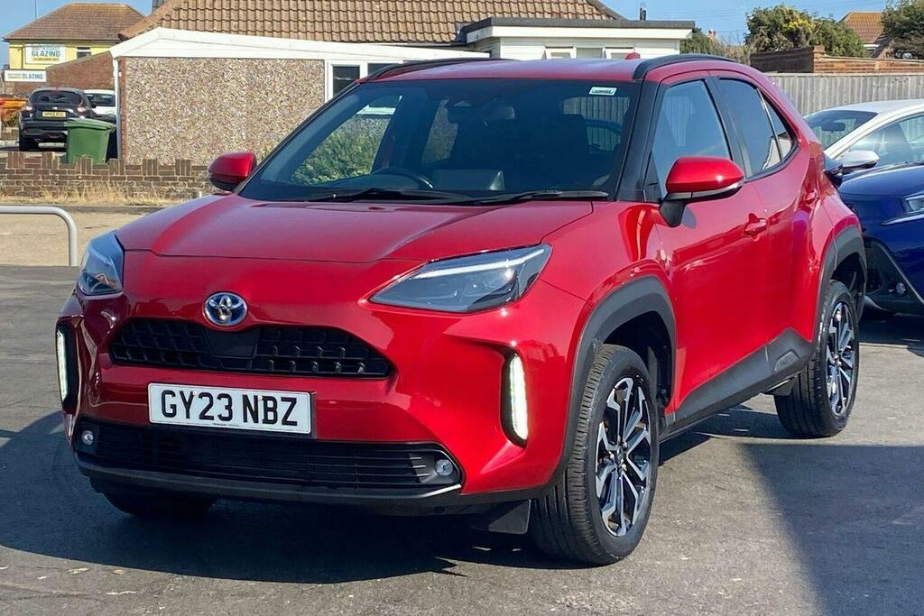 Toyota Yaris Cross 1.5 Vvt H Design Suv Hybrid E Cvt Red #3
