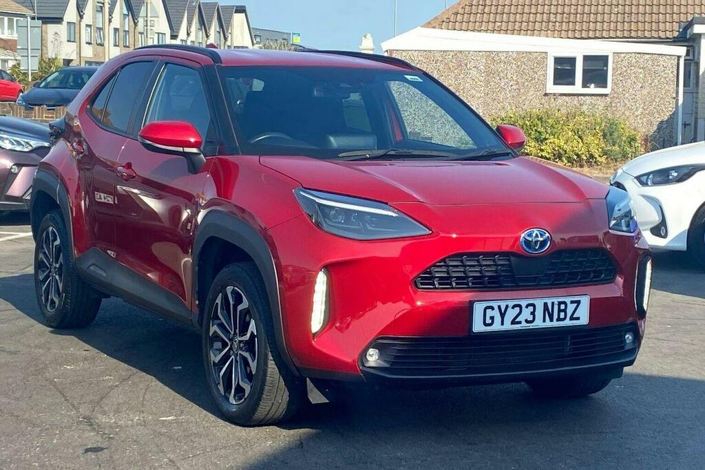 Toyota Yaris Cross 1.5 Vvt H Design Suv Hybrid E Cvt Red