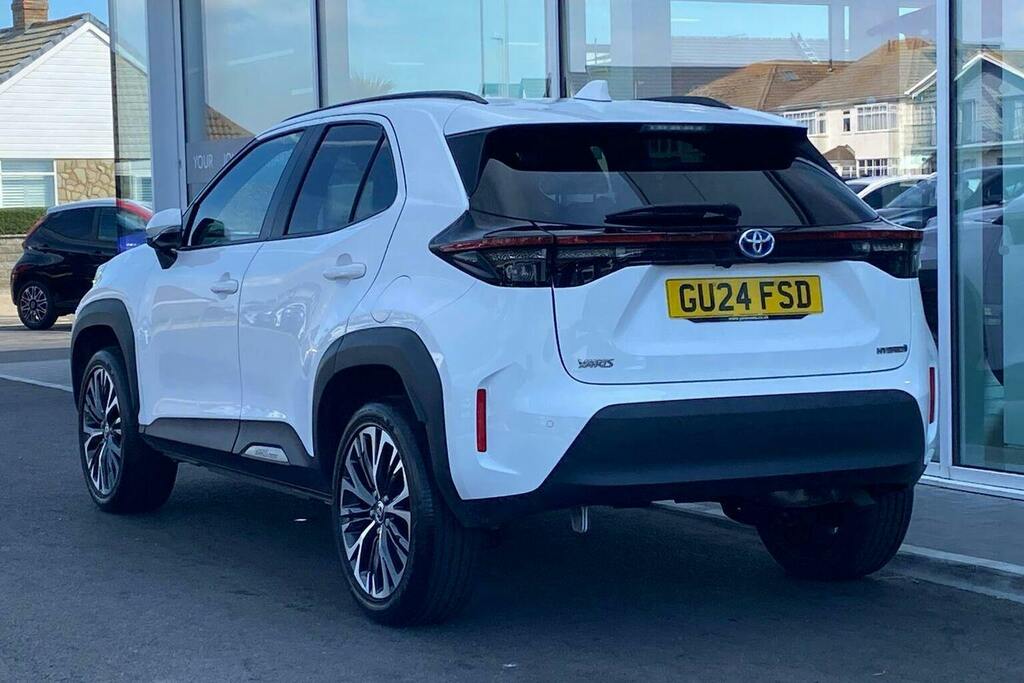 Toyota Yaris Cross 1.5 Vvt H Excel Suv Hybrid E Cvt White #4