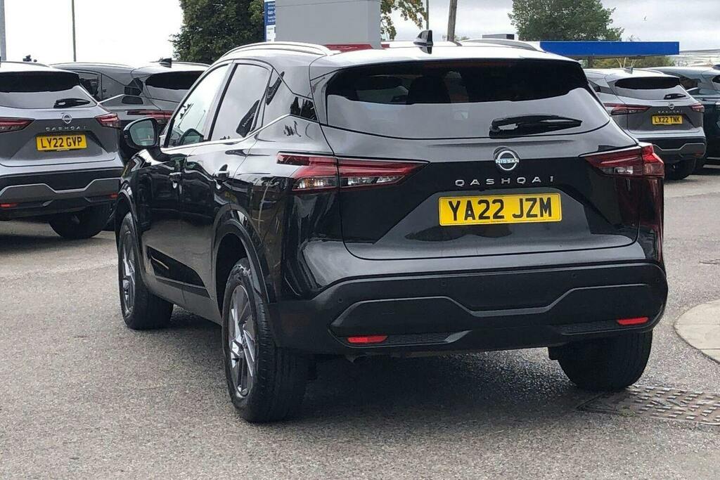 Nissan Qashqai 1.3 Dig T Mhev Acenta Premium Suv Hybri YA22JZM Black #5