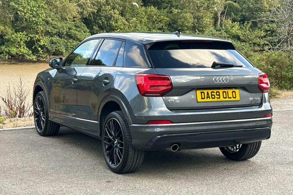 Audi Q2 1.0 Tfsi 30 Black Edition Suv Grey #5