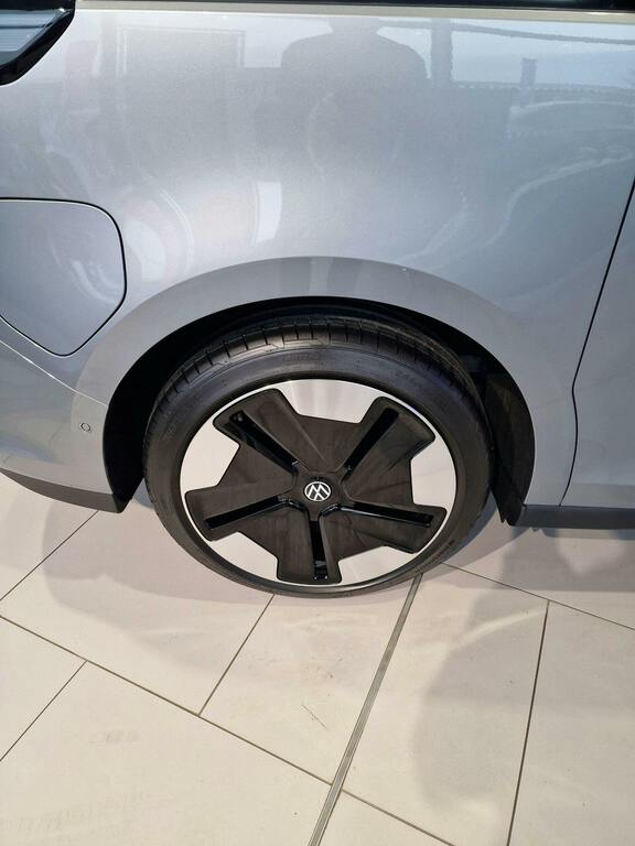 Volkswagen ID.Buzz 210Kw Life Pro 79Kwh Two Tone Paintsty  #54