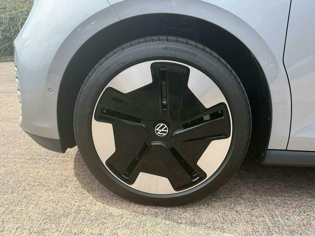 Volkswagen ID.Buzz Pro 86Kwh Style Mpv Silver #5