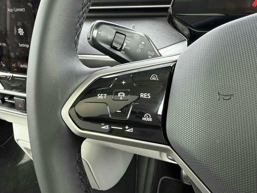 Volkswagen ID.Buzz 210Kw Life Pro 79Kwh Two Tone Paintsty  #35