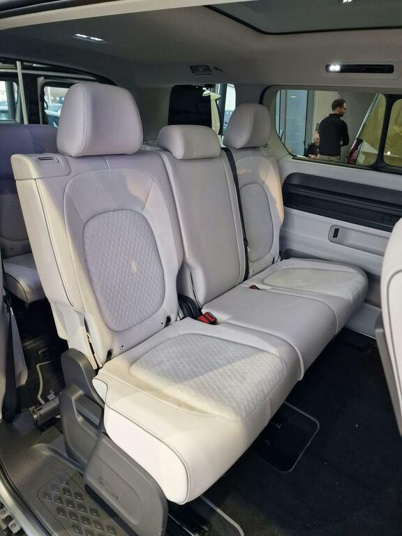 Volkswagen ID.Buzz 210Kw Life Pro 79Kwh Two Tone Paintsty  #51
