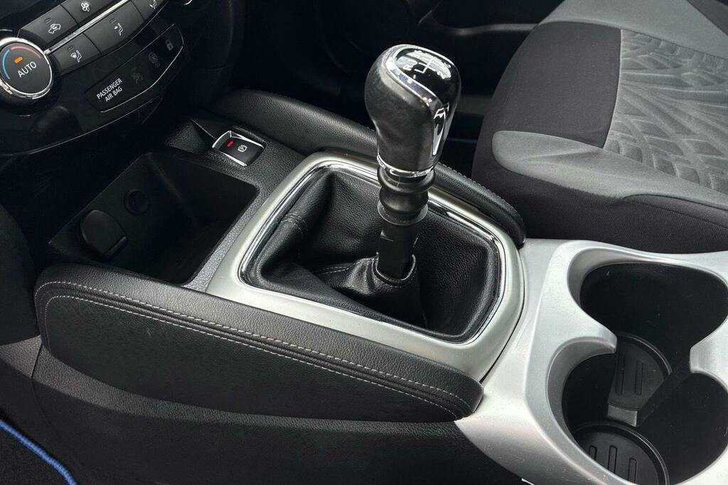Nissan Qashqai Dci Tekna Silver #25
