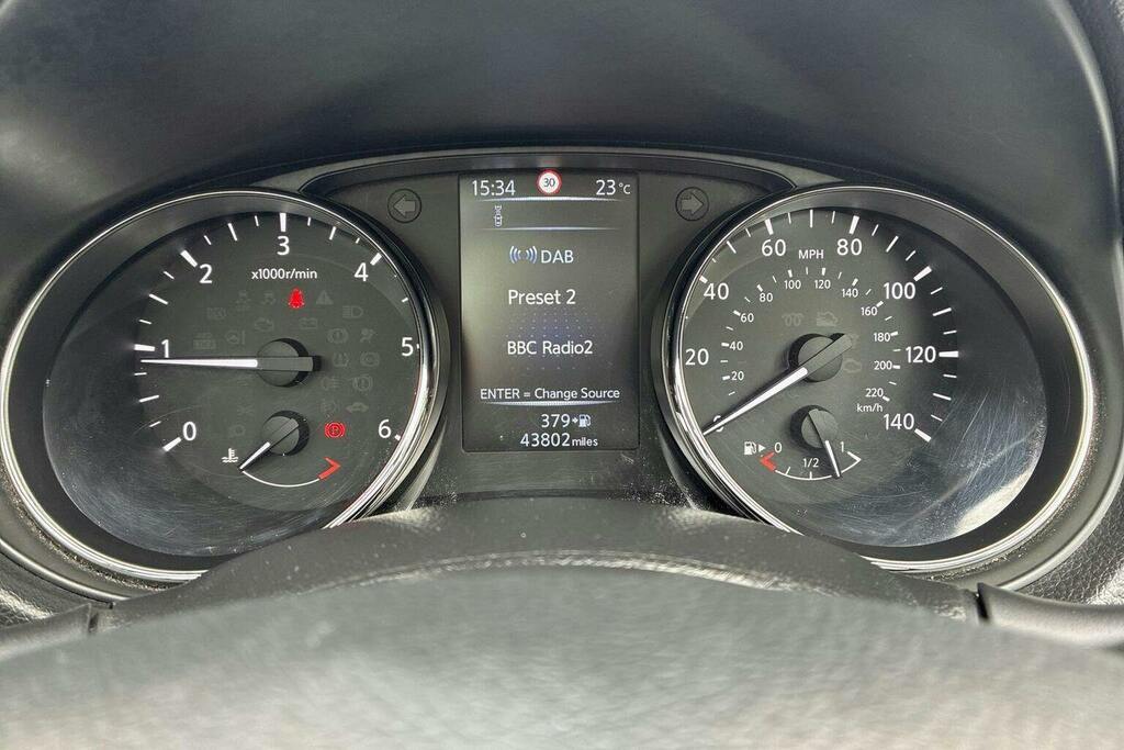 Nissan Qashqai Dci Tekna Silver #14