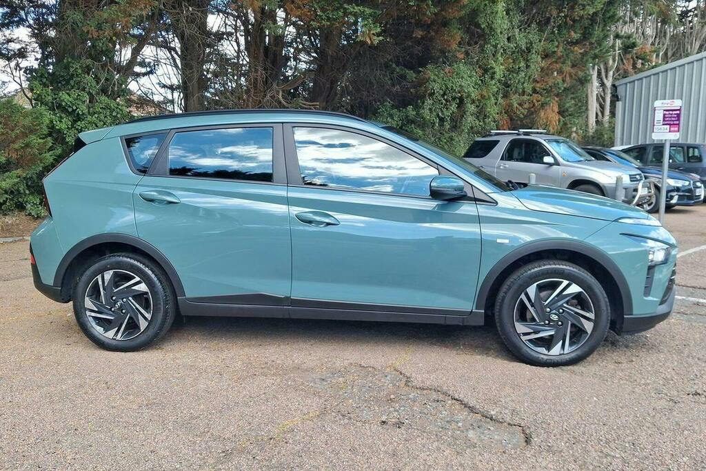 Hyundai Bayon 1.0 T Gdi Mhev Se Connect Suv Hybrid Dc CY23JZR Green #2