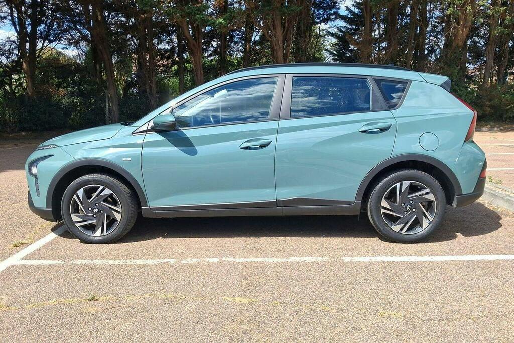 Hyundai Bayon 1.0 T Gdi Mhev Se Connect Suv Hybrid Dc CY23JZR Green #6