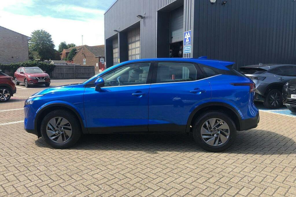Nissan Qashqai 1.3 Dig T Mhev Acenta Premium Suv Hybri HW23KVY Blue #6