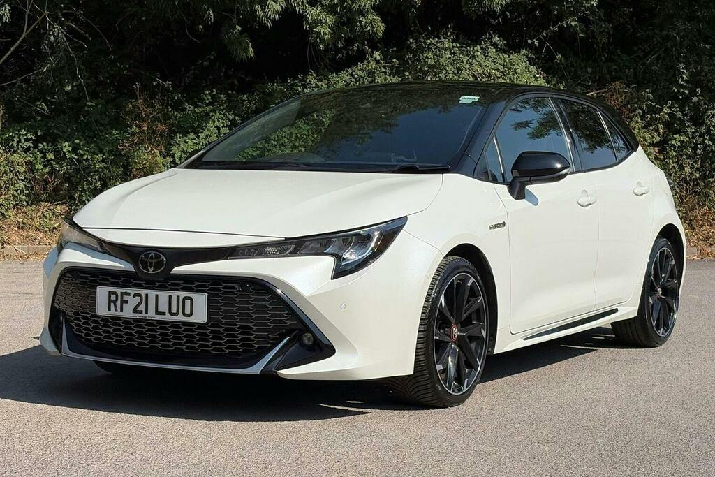 Toyota Corolla 1.8 Vvt H Gr Sport Hatchback Hybrid Cvt White #3