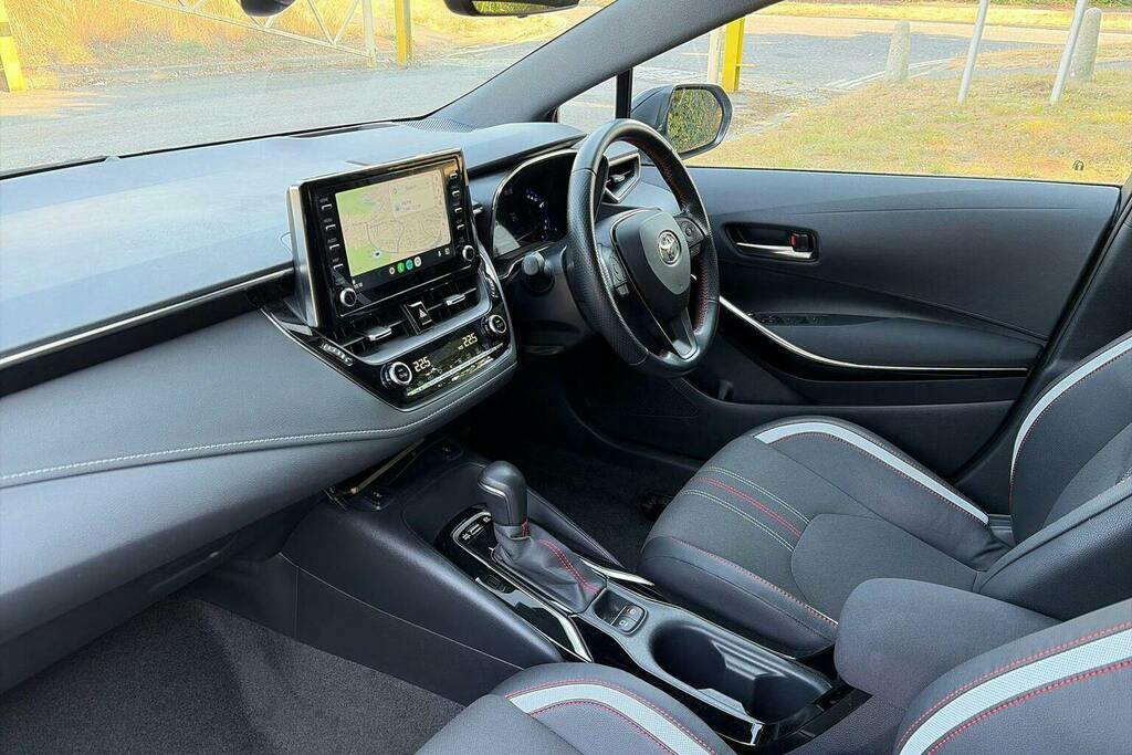 Toyota Corolla 1.8 Vvt H Gr Sport Hatchback Hybrid Cvt White #5