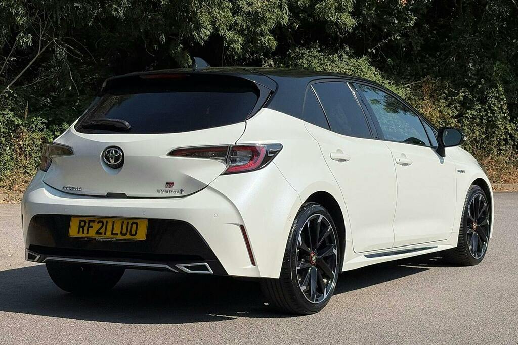Toyota Corolla 1.8 Vvt H Gr Sport Hatchback Hybrid Cvt White #2