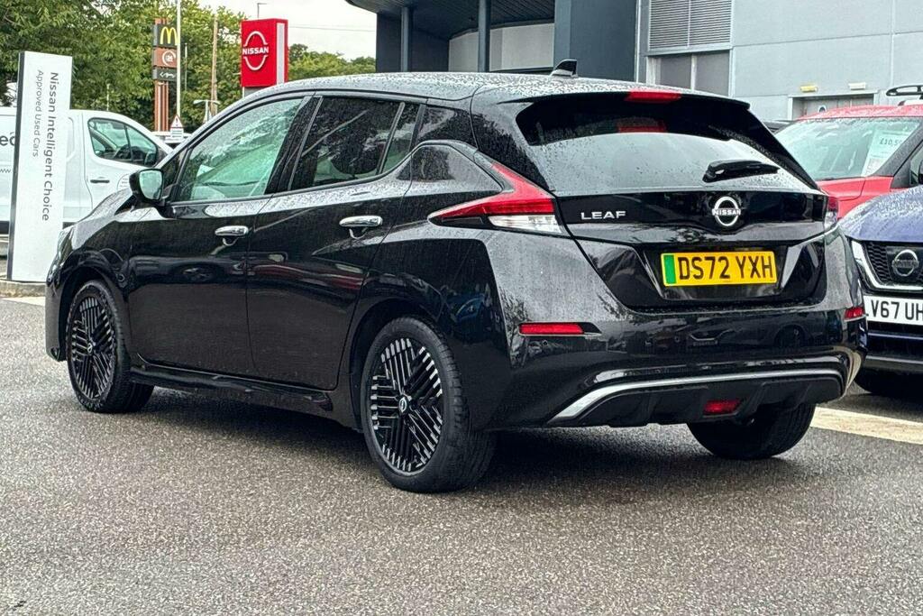 Nissan Leaf 39Kwh N Connecta Hatchback Black #5