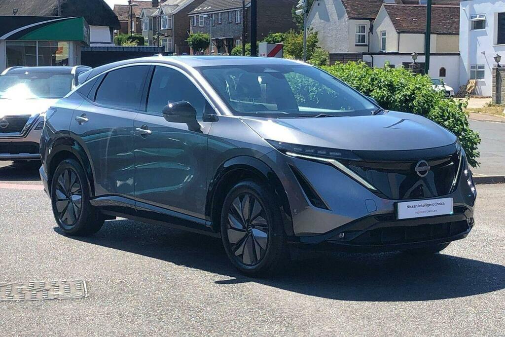 Nissan Ariya 87Kwh Evolve Suv 22Kw Charger Grey