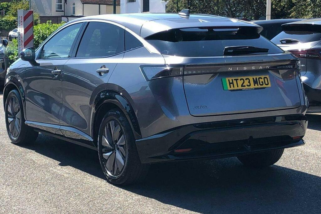 Nissan Ariya 87Kwh Evolve Suv 22Kw Charger Grey #5