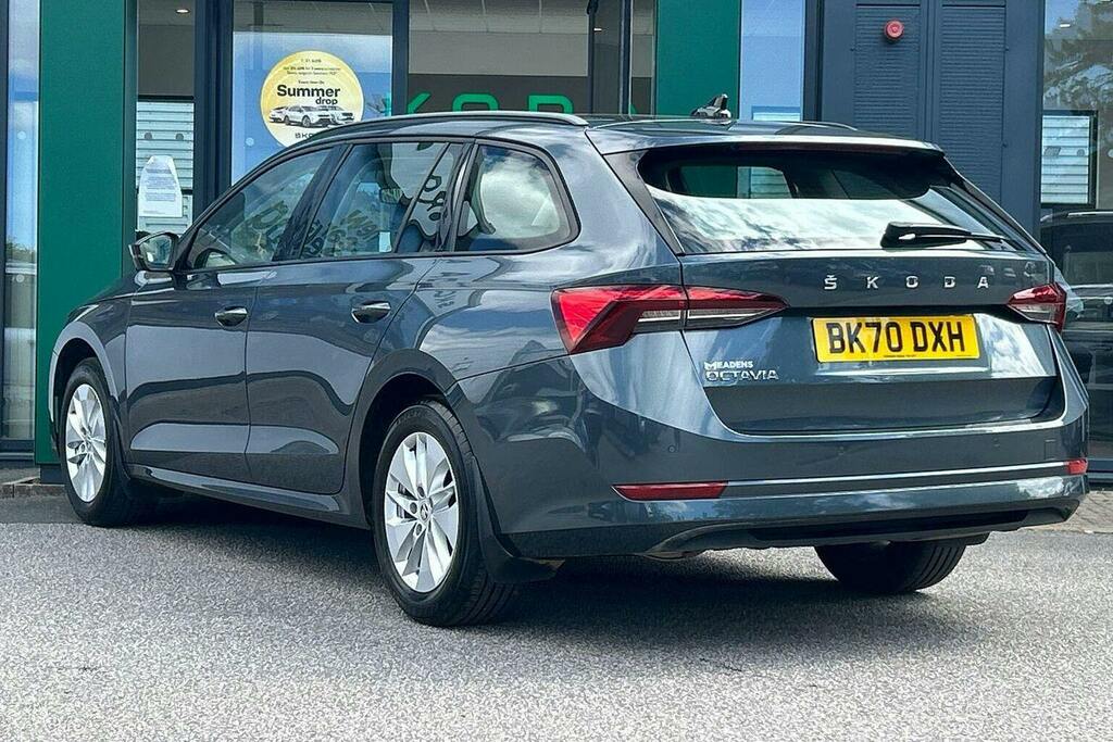 Skoda Octavia 1.5 Tsi Act Se Technology Estate BK70DXH Grey #5
