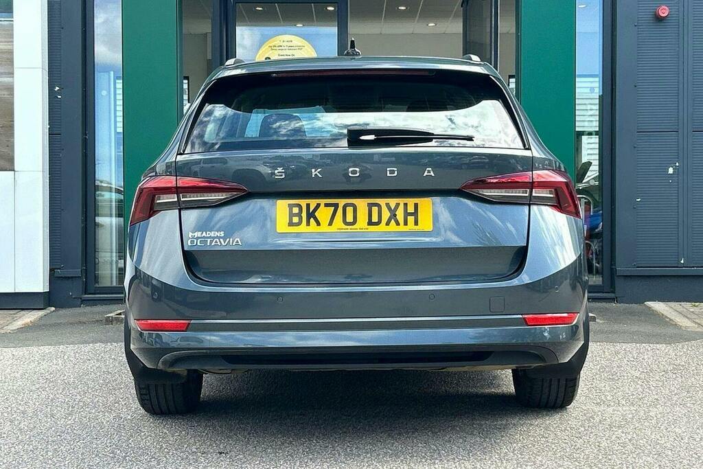 Skoda Octavia 1.5 Tsi Act Se Technology Estate BK70DXH Grey #4