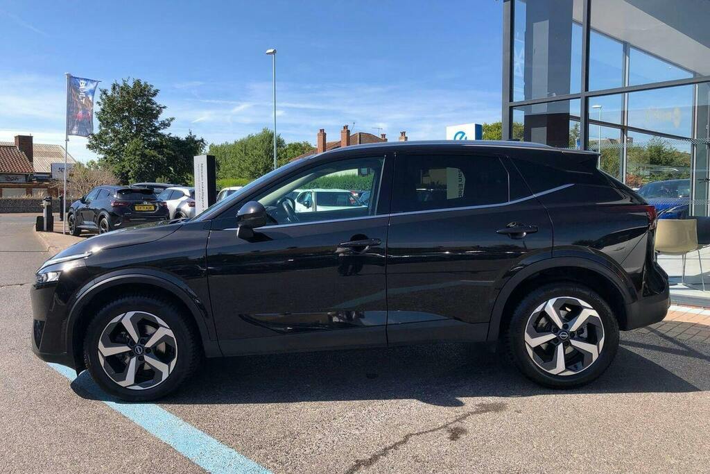 Nissan Qashqai 1.3 Dig T Mhev N Connecta Suv Hybrid Xt DY72KSO Black #6