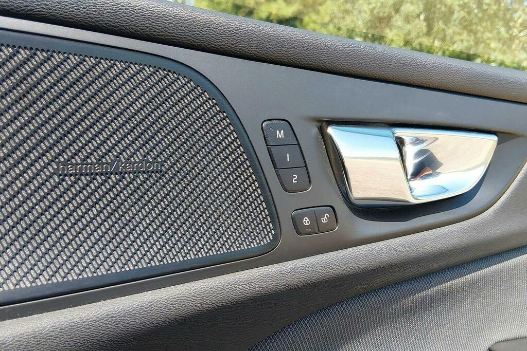 Volvo S60 T5 R-design Edition Roof Rear Camera Smar Blue #46